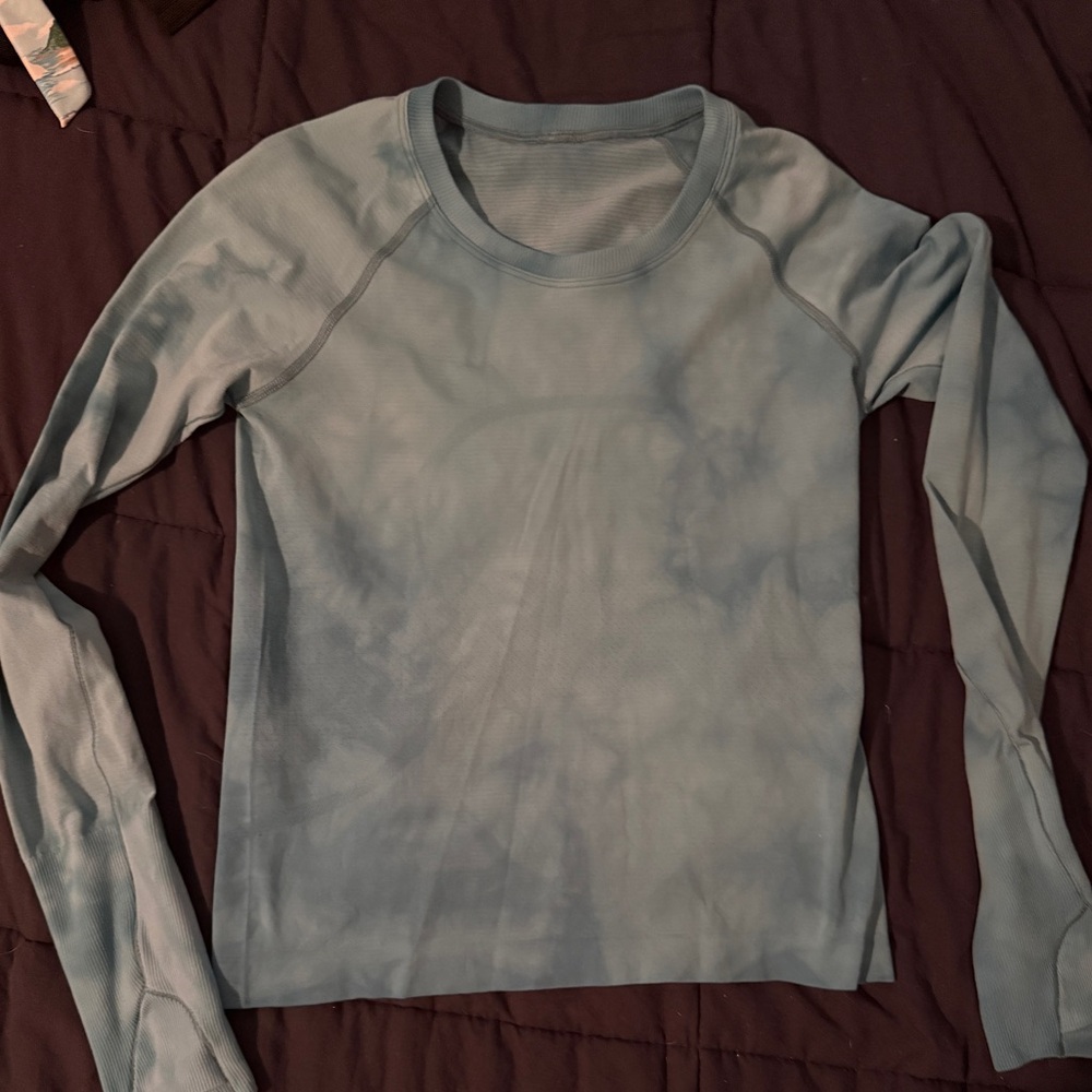 Lululemon tie dyed scuba long sleeve tee